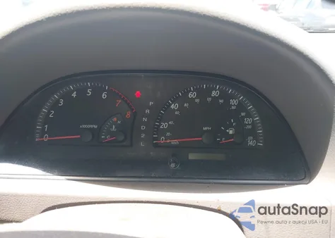 2003 Toyota Camry Le z USA, uszkodzony, nr VIN 4T1BE32K33U128476